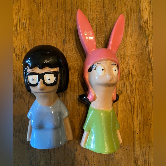 bobs burgers Other - Bobs burgers salt and pepper shakers Tina and Louise